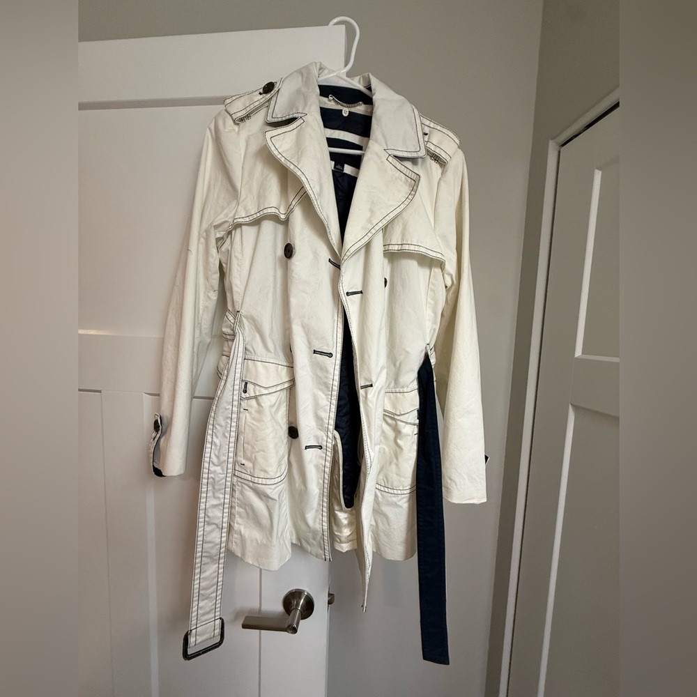 Banana Republic Cream and Black Lined Coat